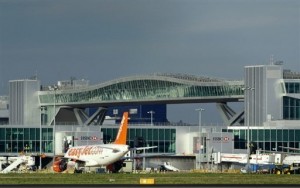 Aeropuerto de Gatcwick de Londres se vendió por más de 1.600 millones de euros. Foto: AFP